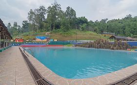 Reddoorz Resort Syariah @ Batu Apung Purwakarta